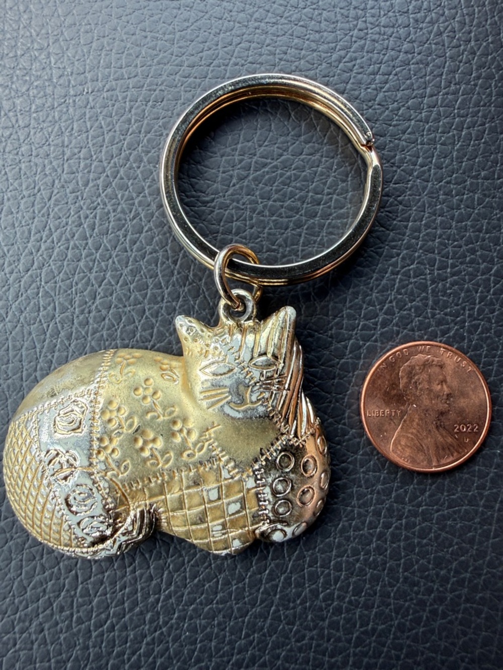 Cat Keychain - Picture 6 of 8